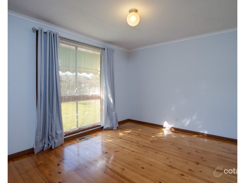 475A Henderson Street, Lavington NSW 2641