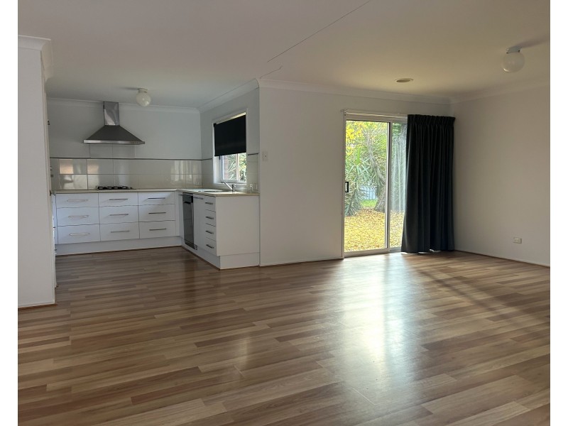 1 Whitehall Court, West Wodonga VIC 3690