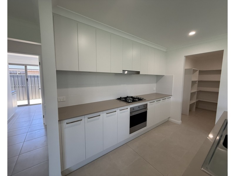22 Lewis Crescent, Finley NSW 2713