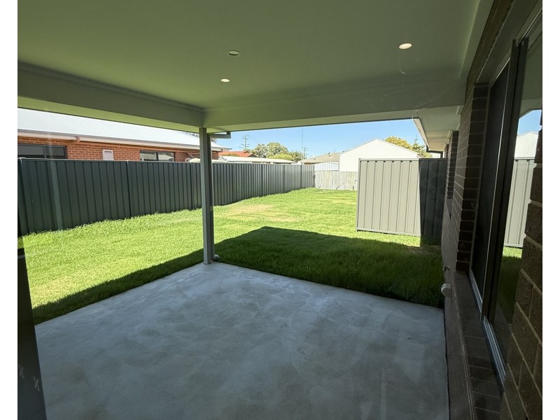 22 Lewis Crescent, Finley NSW 2713