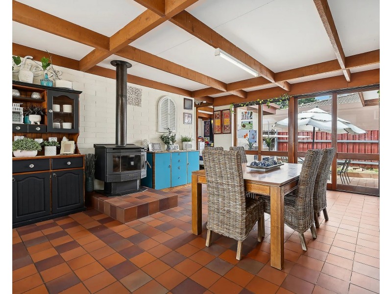 11 Helenor Crescent, Narrandera NSW 2700
