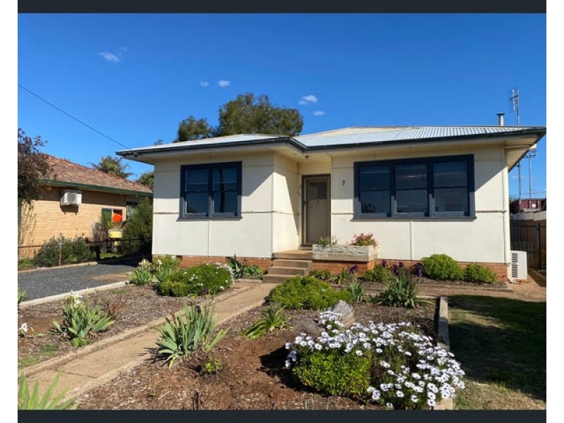 7 Reid Street, Wellington NSW 2820