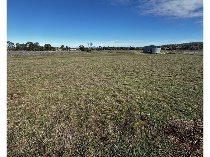 3 Supreme Way, Nemingha NSW 2340