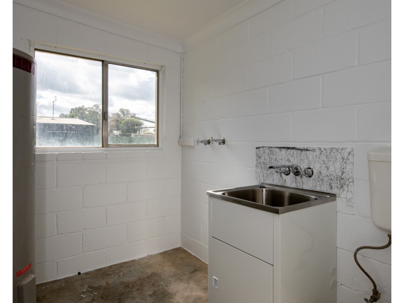 24 Edwin Street, Dubbo NSW 2830