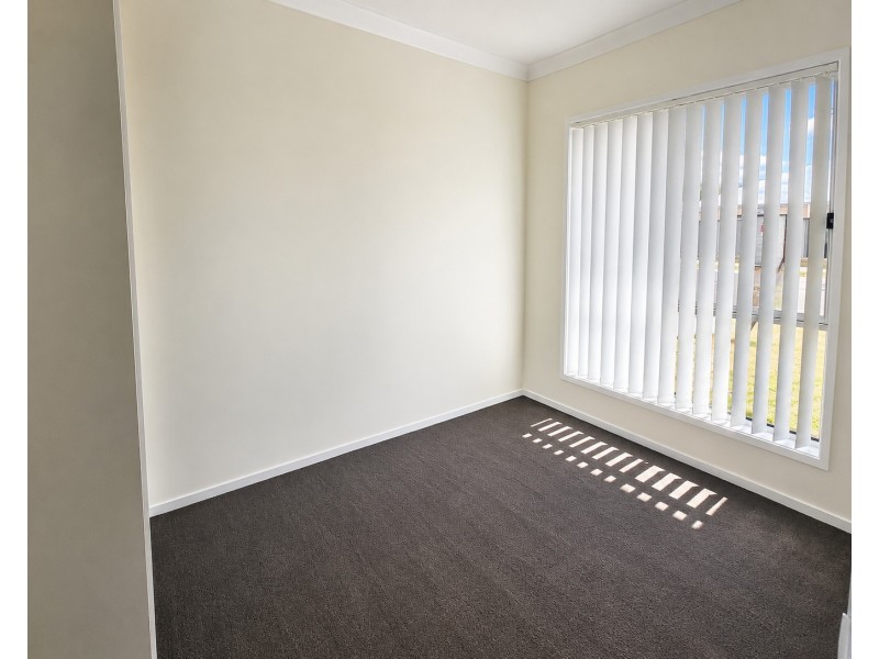 26 Riparian Circuit, Cessnock NSW 2325