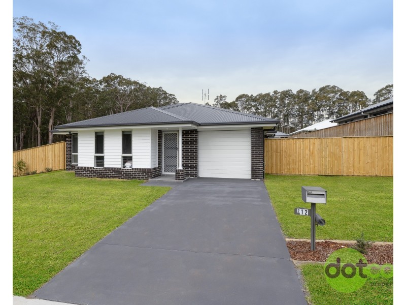 2/12 Aurora Way, Chisholm NSW 2322