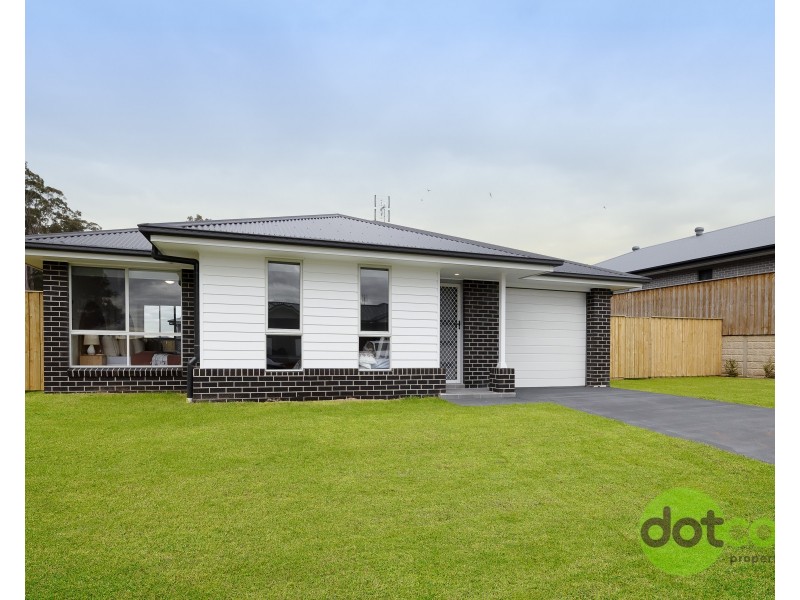 2/12 Aurora Way, Chisholm NSW 2322