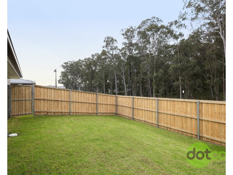 2/12 Aurora Way, Chisholm NSW 2322