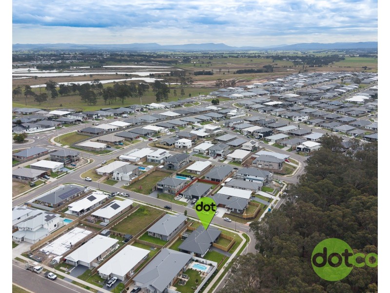 2/12 Aurora Way, Chisholm NSW 2322