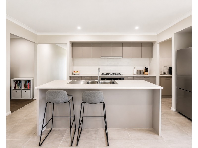 10 Talbot Parkway, North Rothbury NSW 2335