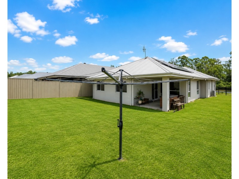 10 Talbot Parkway, North Rothbury NSW 2335