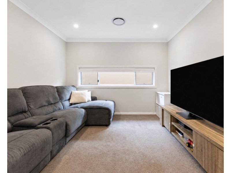 10 Talbot Parkway, North Rothbury NSW 2335