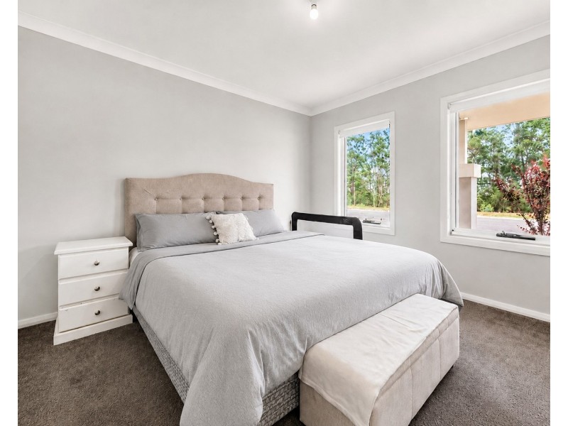 10 Talbot Parkway, North Rothbury NSW 2335