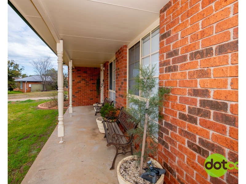 8 Hann Court, Dubbo NSW 2830