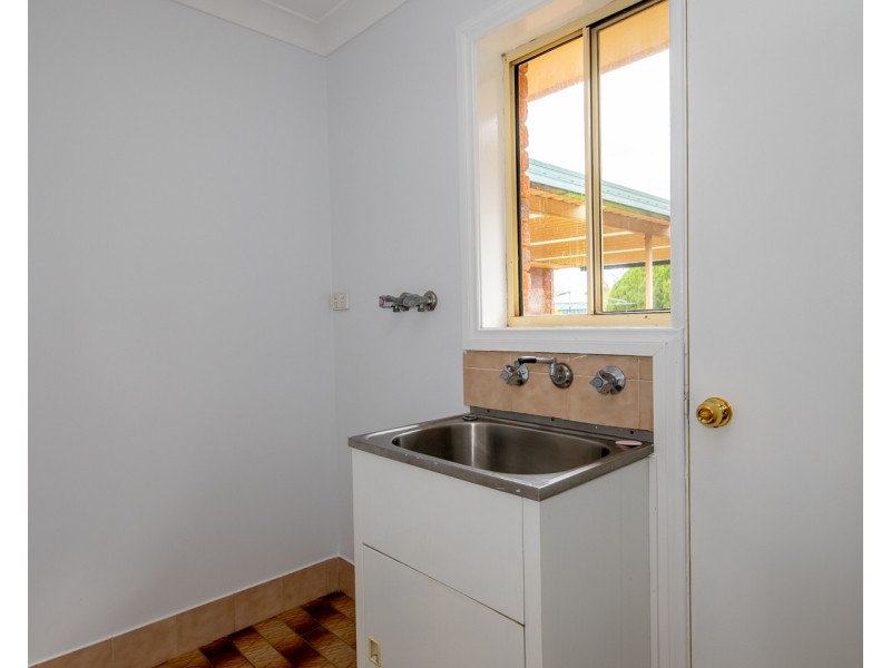 8 Hann Court, Dubbo NSW 2830