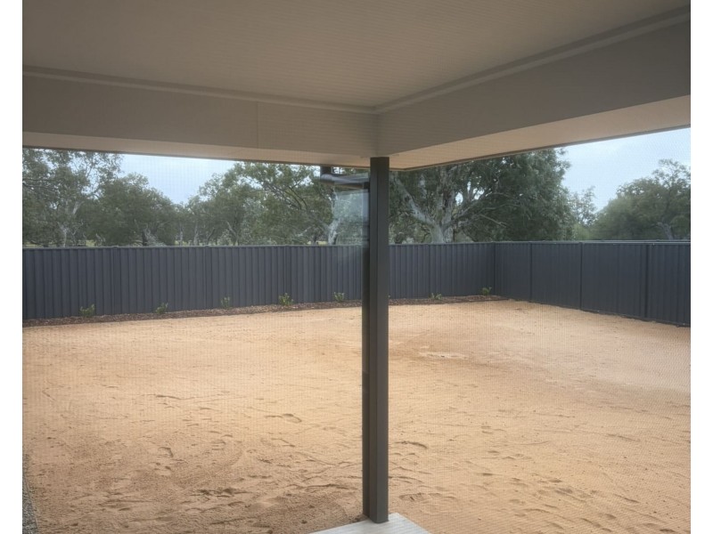 5a Argoon Avenue, Jerilderie NSW 2716