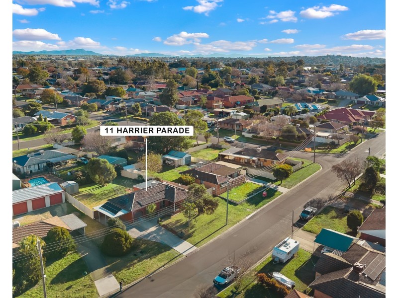 11 Harrier Parade, Tamworth NSW 2340
