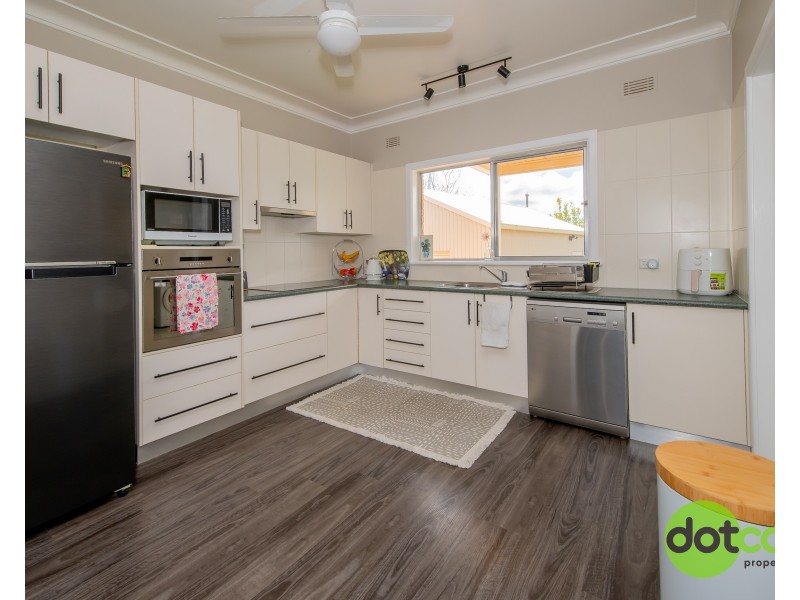2 Fairview Street, Dubbo NSW 2830