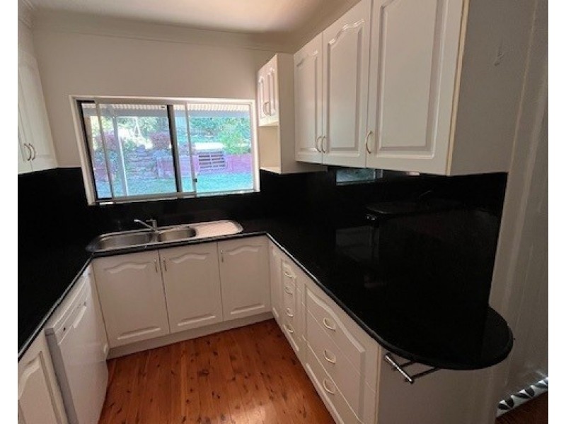 64a Warrawong Street, Kooringal NSW 2650