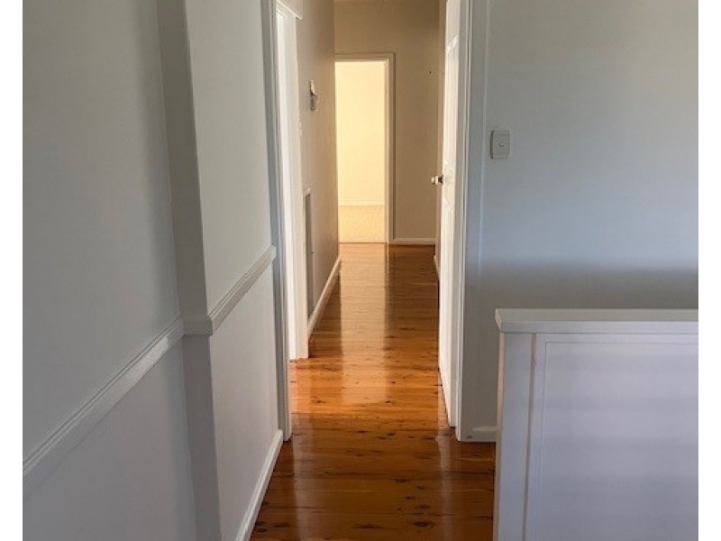 64a Warrawong Street, Kooringal NSW 2650