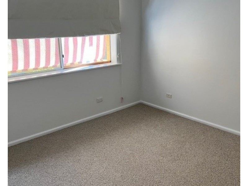 64a Warrawong Street, Kooringal NSW 2650