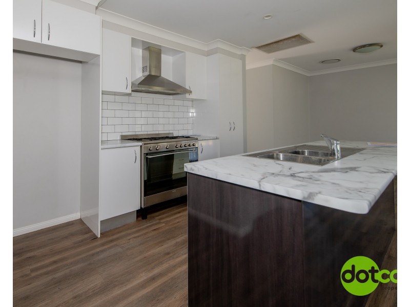 27 Hindmarsh Esplanade, Dubbo NSW 2830