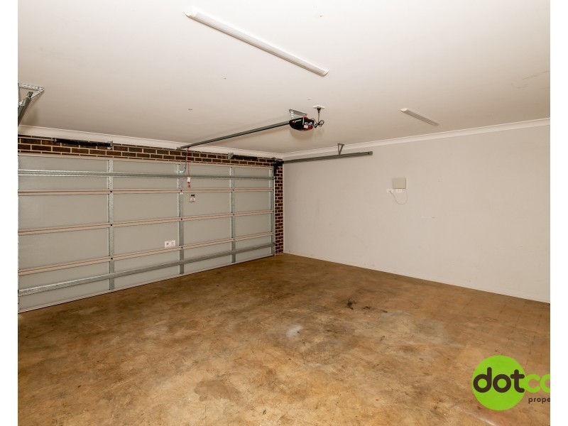 27 Hindmarsh Esplanade, Dubbo NSW 2830