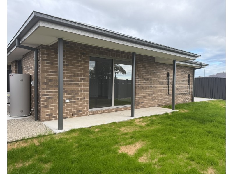 5b Argoon Avenue, Jerilderie NSW 2716