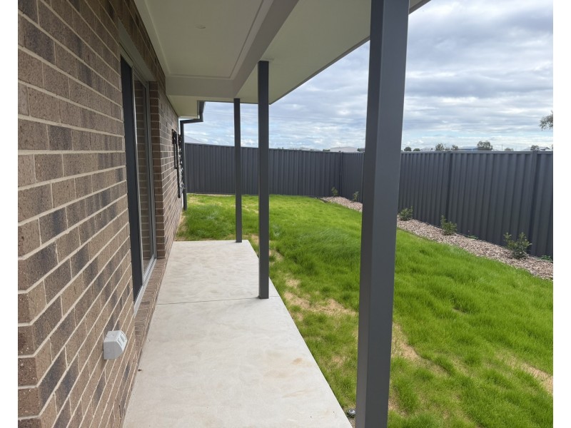 5b Argoon Avenue, Jerilderie NSW 2716