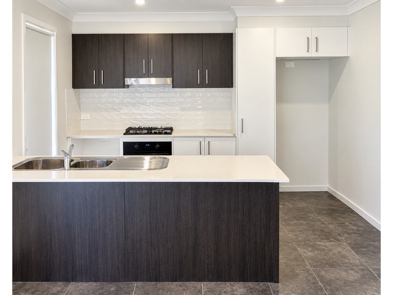 6 Daisy Close, Kootingal NSW 2352