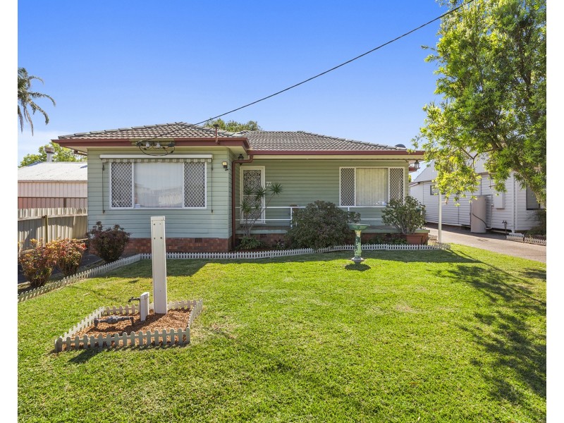 73 Fourth Street, Boolaroo NSW 2284