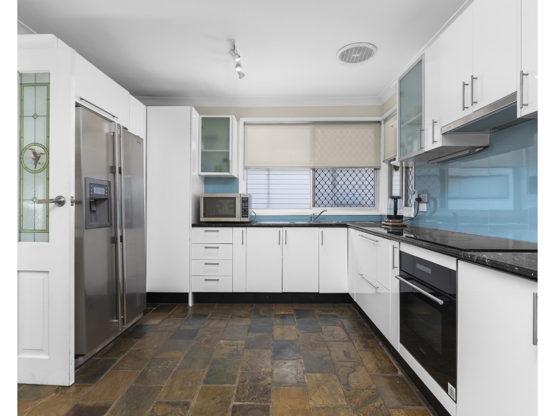 73 Fourth Street, Boolaroo NSW 2284
