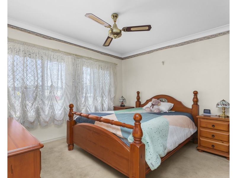 73 Fourth Street, Boolaroo NSW 2284