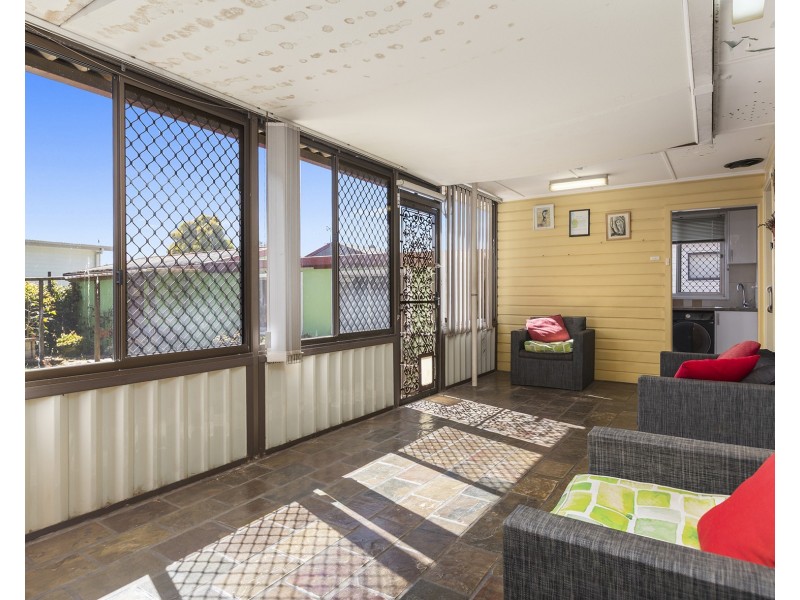 73 Fourth Street, Boolaroo NSW 2284