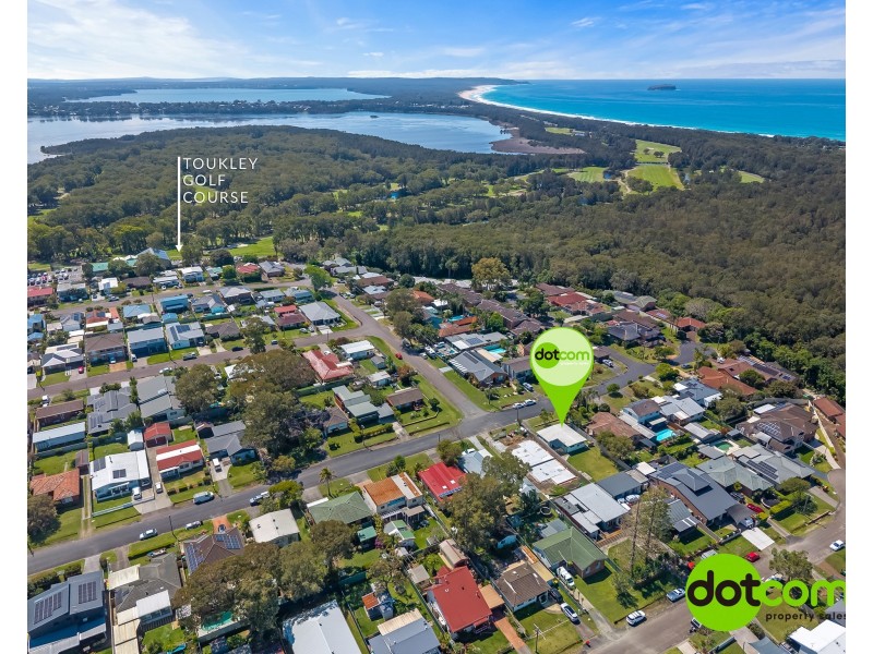 53 Seventh Avenue, Toukley NSW 2263