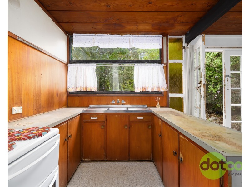 108 Bay Road, Bolton Point NSW 2283