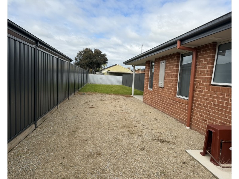 28 Lewis Crescent, Finley NSW 2713