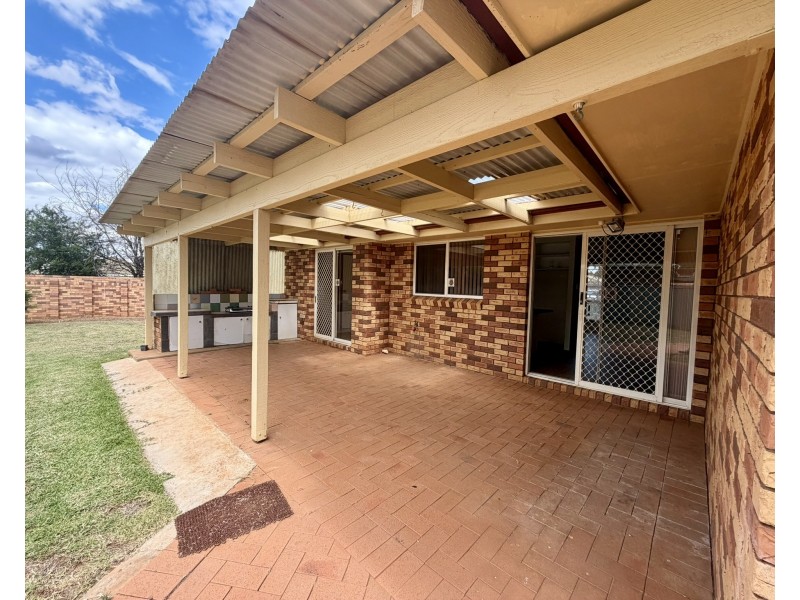 5 Eumung Street, Dubbo NSW 2830