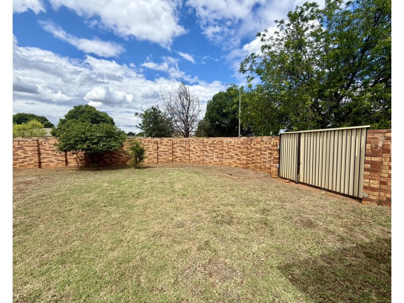5 Eumung Street, Dubbo NSW 2830