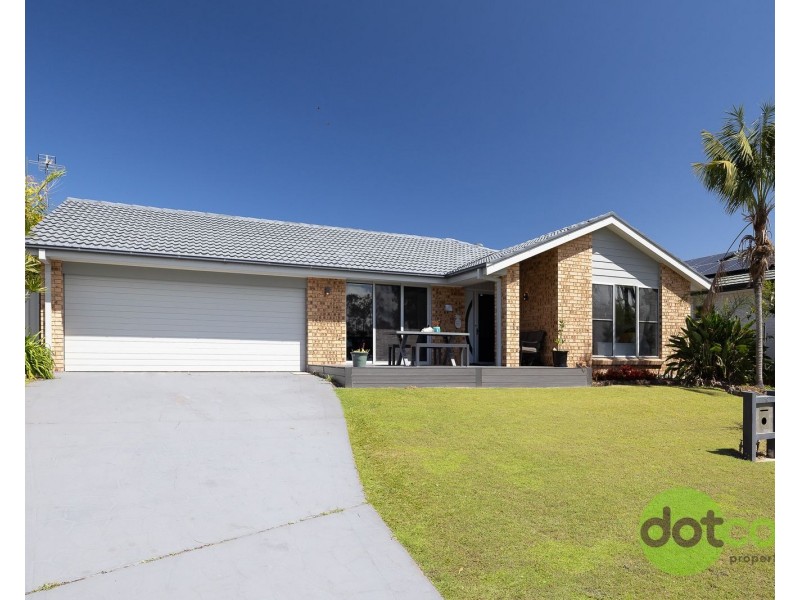 19 Lakeside Close, Bonnells Bay NSW 2264