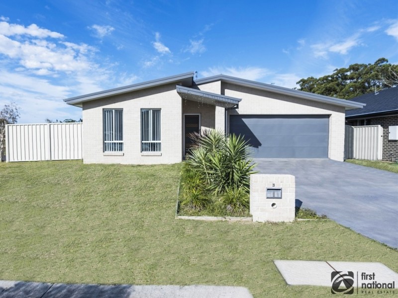 3 Somervale Road, Sandy Beach NSW 2456