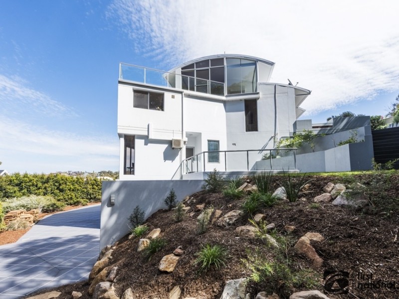 13 Diggers Headland Place, Coffs Harbour NSW 2450