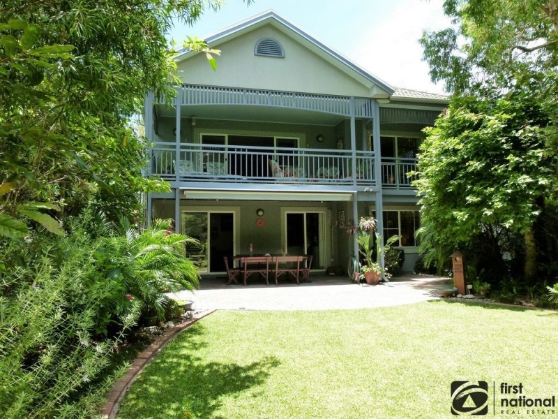 27 Crystal Drive, Sapphire Beach NSW 2450