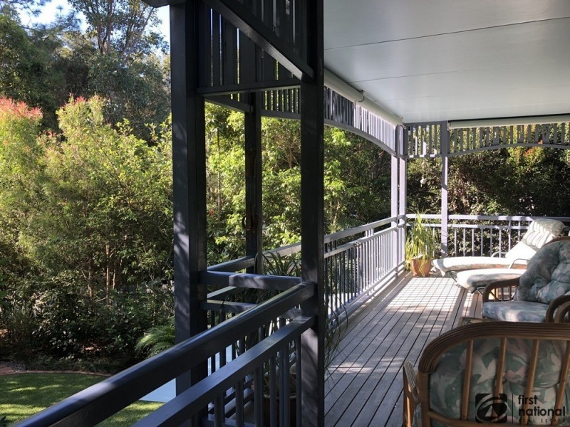 27 Crystal Drive, Sapphire Beach NSW 2450
