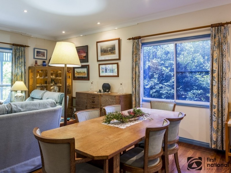27 Crystal Drive, Sapphire Beach NSW 2450