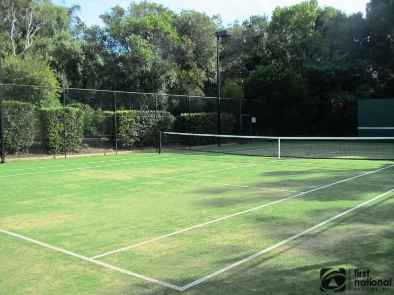 27 Crystal Drive, Sapphire Beach NSW 2450