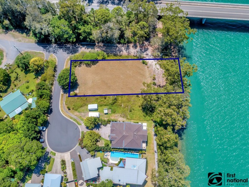 8 Dolphin Court, Urunga NSW 2455