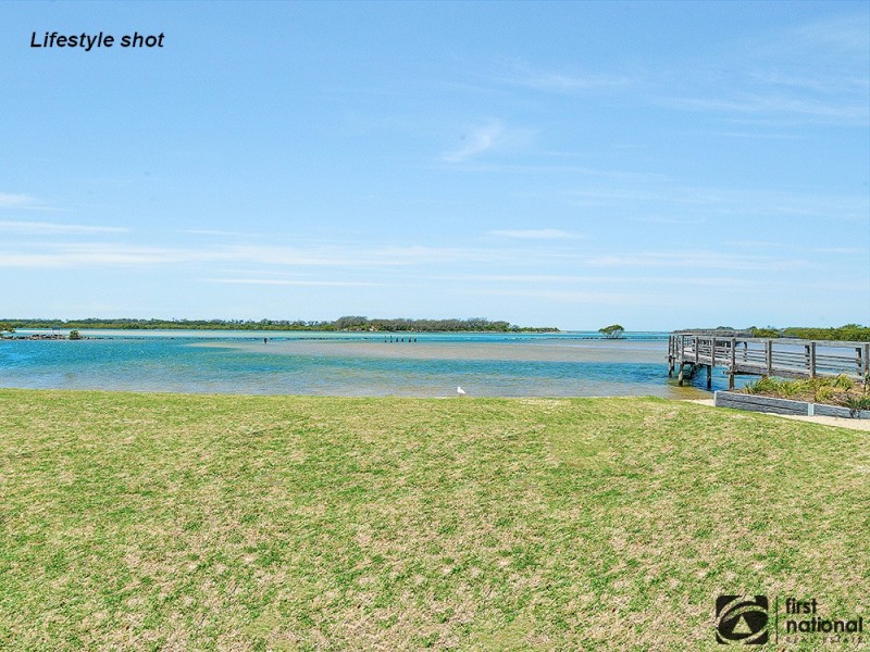 8 Dolphin Court, Urunga NSW 2455