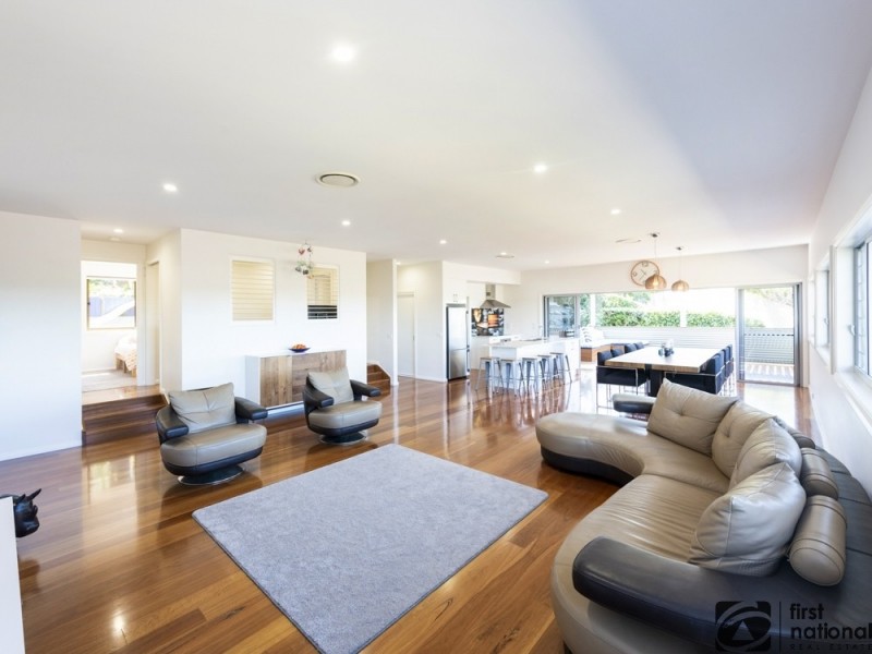 52 Manning Avenue, Coffs Harbour NSW 2450