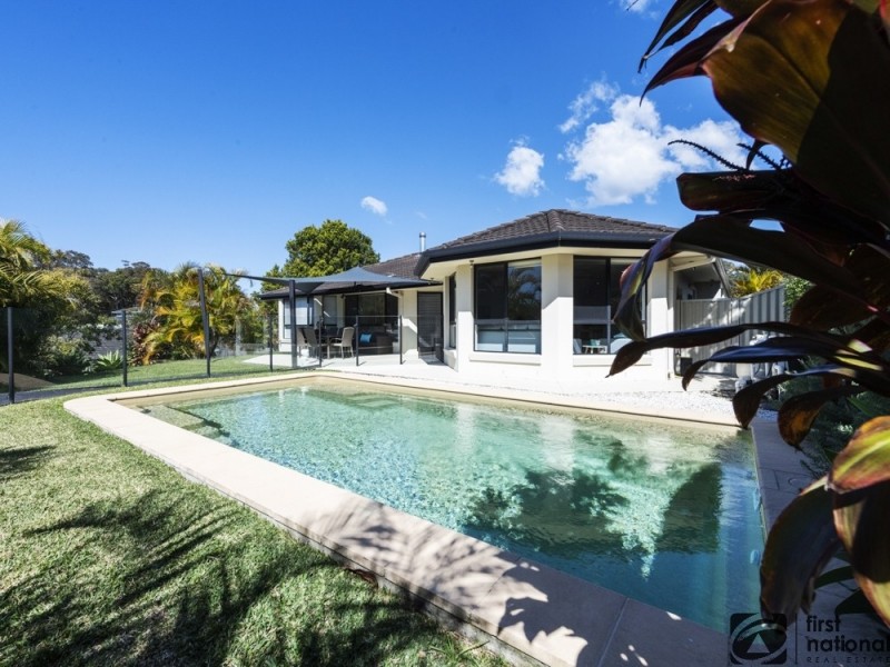 4 Beachside Court, Sapphire Beach NSW 2450